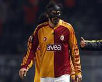 Servet'i alan sadece stoper almaz!