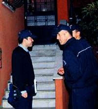 Bir bilezik u�runa �ld�r�ld�