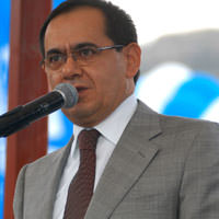"Demokratik a��l�m karde�lik projesidir"