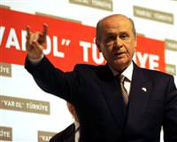 Bah�eli Ba�bakan'a y�klendi