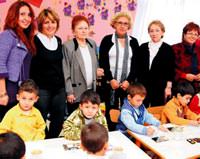 Yard�msever kad�nlardan miniklere anas�n�f�