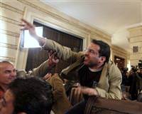 El Zeydi'ye de ayakkab� f�rlat�ld�