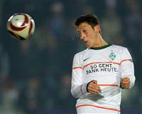 Ay�n futbolcusu Mesut �zil