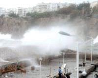 Antalya'da f�rt�na