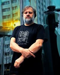 S�zlerimi ge�ersiz k�lmak i�in s�perstar muamelesi yap�yorlar