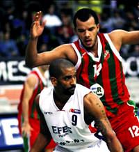 Efes Pilsen seriye ba�lad�