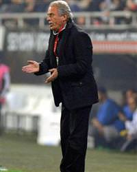 Nihat benim g�vencelerimden