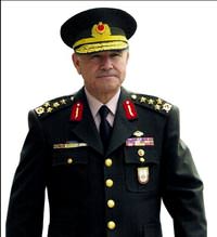 '�zden biraz hayalcidir'