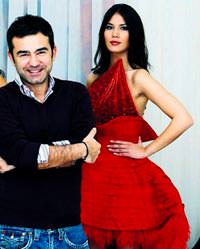 T�rk g�zelinin elbisesi ilk 12'de