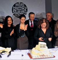 At�f Y�lmaz'a en g�zel do�um g�n� hediyesi