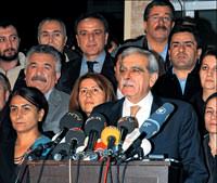 T�rk: Parlamento bizi hazmedemedi