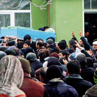 Esnaf korucu, silah� ise devlet tescilli ��kt�