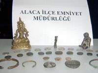 30 par�a tarihi eser ele ge�irildi