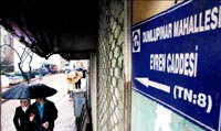 Caddesini, Kenan Evren'den geri al�yor