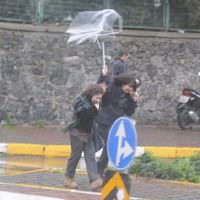 �stanbul'da �iddetli f�rt�na