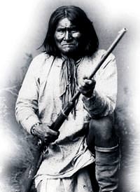 Geronimo'nun kemikleri Skulls and Bones'da m�?