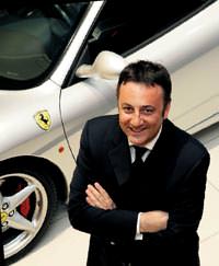 Anadolu'yu Ferrari ile tan��t�rd� zengine harcamay� ��retecek
