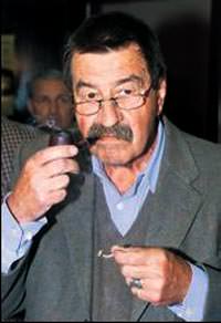 Nobel'li Grass'�n polis kay�tlar� kitap oluyor