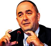 Akgiray: Halka arz i�in radikal kararlar�n sadece 'R'sini yapt�k