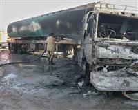 Pakistan'da 2 tankere sald�r�