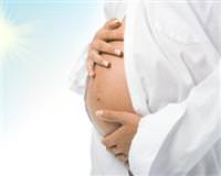 2010'un ilk bebe�inin annesi 14 ya��nda