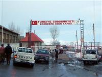 �ran g�venlik g��leri 10 T�rk� g�zalt�na ald�