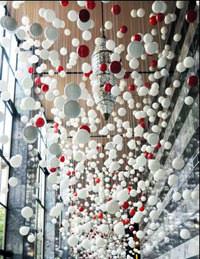 Meclis'e 9 bin balon as�ld�