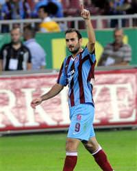 G�khan Fener'e do�ru