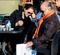 Kay�npederi Ebru �all�'ya ayakkab� hediye etti