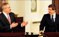 Clinton'a 'gerek�eli' telefon