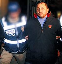 �eteye kafa tuttu sessizlik bozuldu