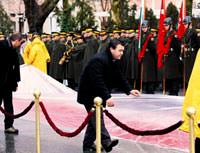 Ya�mur alt�nda konuk heyecan�