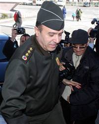 Alay komutan�na tutuklama