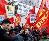 NATO'ya protesto