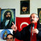 Biz bu h�k�meti �ok rahat silkeleriz