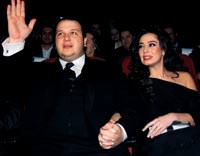 Gala �erefine Merve'yle el ele