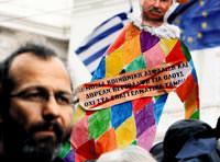Bor� bata��na saplanan Yunanistan'a Almanya yard�m eli uzat�yor