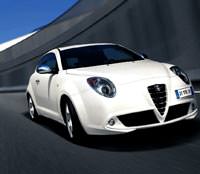 Alfa Romeo ayda 680 TL taksitle oto sahibi yap�yor