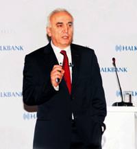 Halkbank k�r�n� % 60 art�rd� Balkanlar'da banka av�na ��kt�