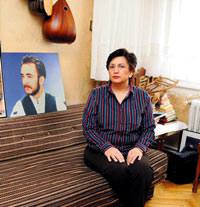 'K�rm�z� b�ltenle aran�p d��ar�da i�yeri kuran var'