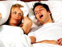 Geceleri �yle inliyorlar ki kom�ular bile uyuyam�yor!