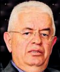 Okula giden �ocuklar� soran iki ki�i panik yaratt�