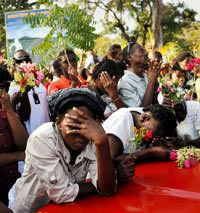 �oktan ��kan Haiti'de G�zya�lar� Sel Oldu