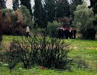 Bir kur�unu k�z�na di�erini kendine s�kt�