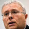 Rus oligark, o�luna 1 sterline The Independent� sat�n ald�