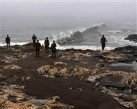 Tsunami y�z�nden i�inden oldu