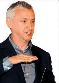 'T�rkler krizde l�ks marka ve t�ketimden taviz vermedi'