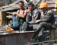 �n�aat istihdam kaydediyor