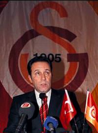 'Galatasaray sportif olarak �ak�lm��t�r'