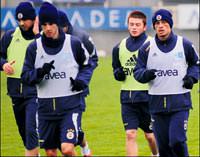 Agresif, rakibe basan bir oyun'